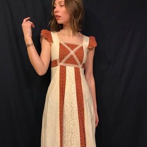 Beautiful vintage 70s sleeveless Prairie dress